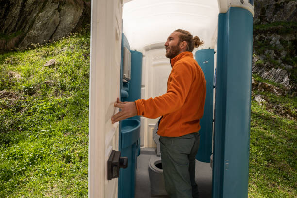 Best Porta potty delivery and setup  in Lake Mawk, OH